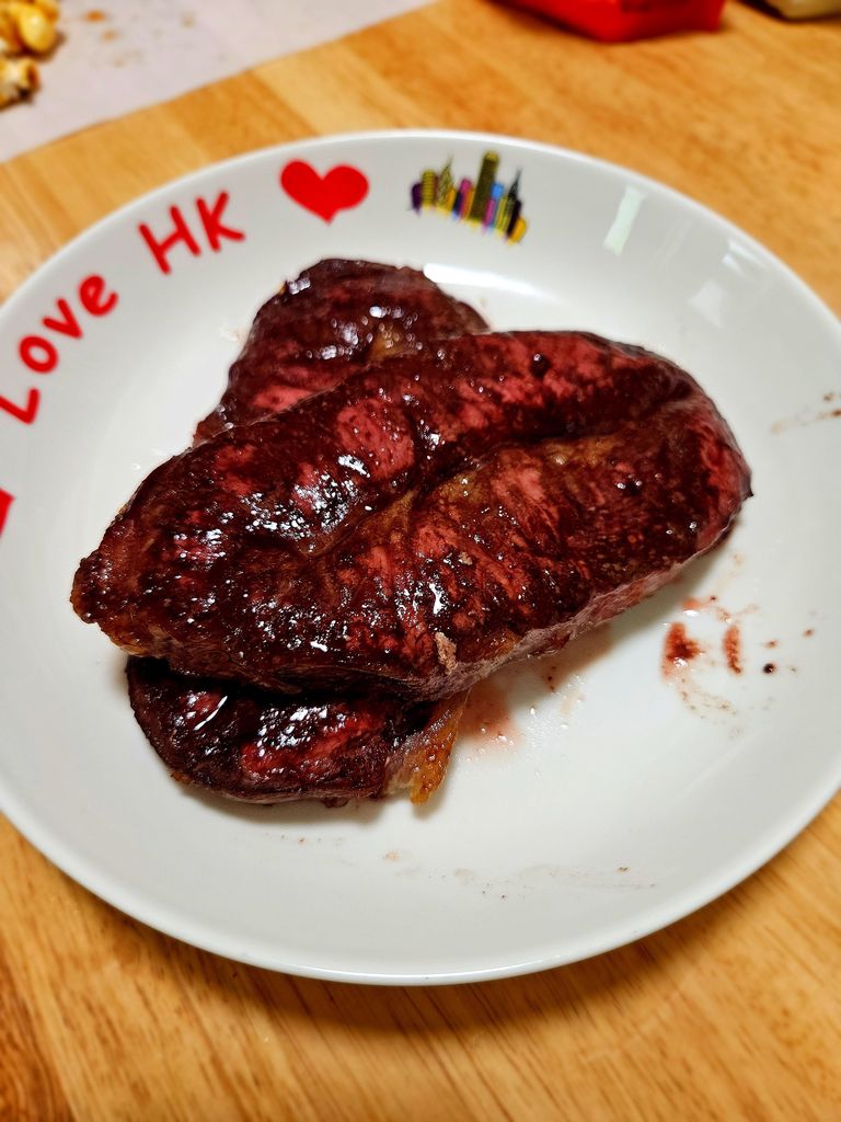 Juicy, perfectly seared air fryer flat iron steak Air Fryer Flat Iron Steak Result