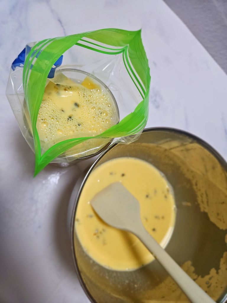 Freezing the custard flat Freezing