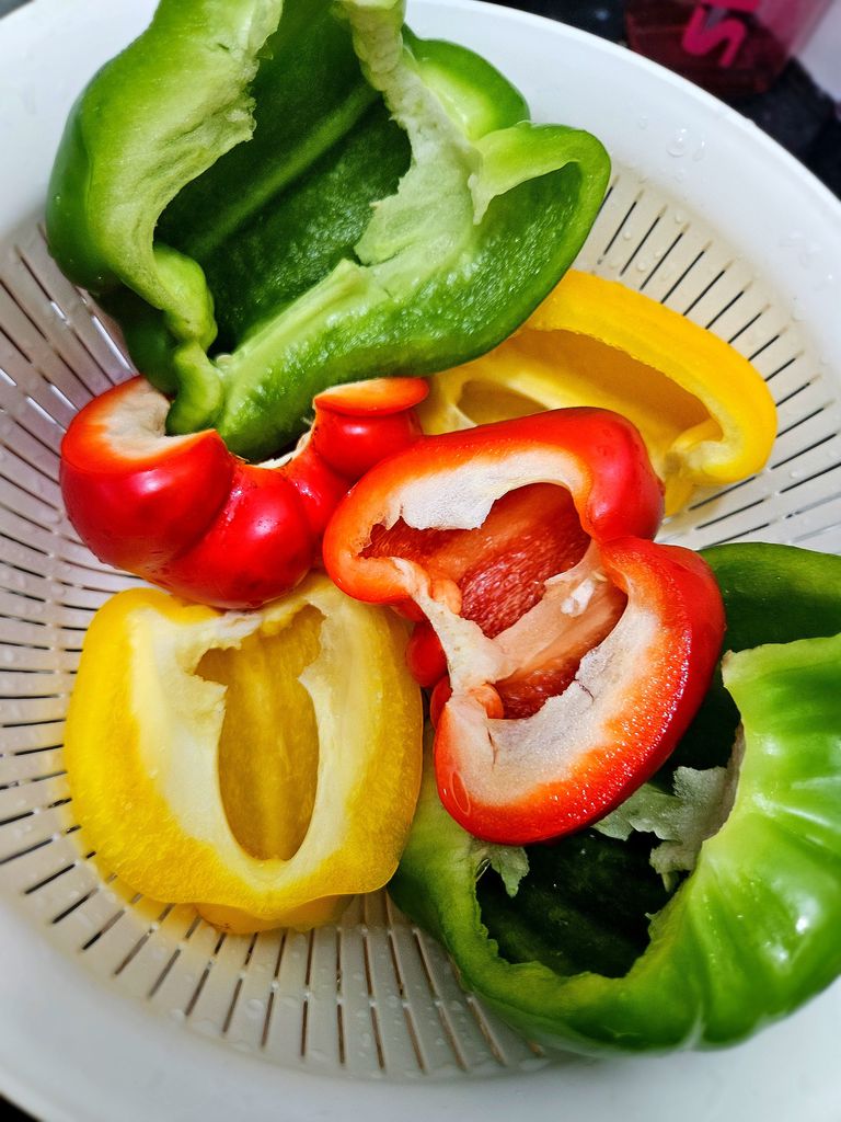 Washing the bell peppers